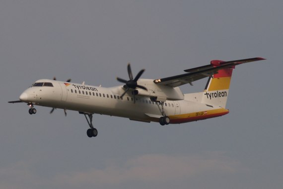 Tyrolean Airways Bombardier Q400 OE-LGF Foto Huber Austrian Wings Media Crew Tyrolean Airways Bombardier Q400 OE-LGF Foto Huber Austrian Wings Media Crew
