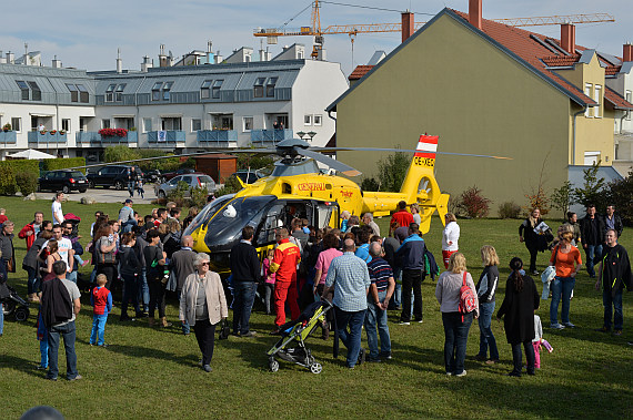 Vösendorfer Sicherheitstag 2015 Foto Huber Austrian Wings Media Crew ITH Besucher