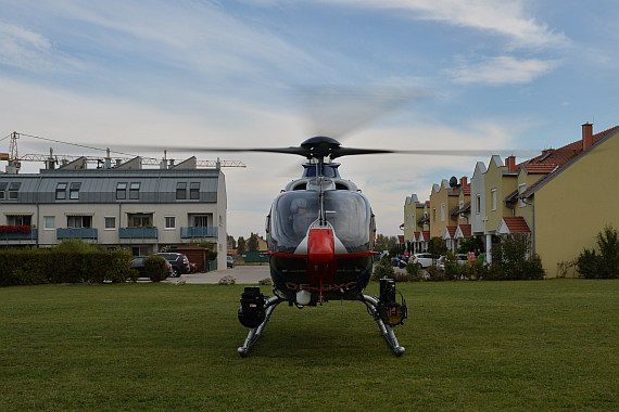 Vösendorfer Sicherheitstag 2015 Foto Huber Austrian Wings Media Crew flugpolizei EC135 OE-BXC Landung_3