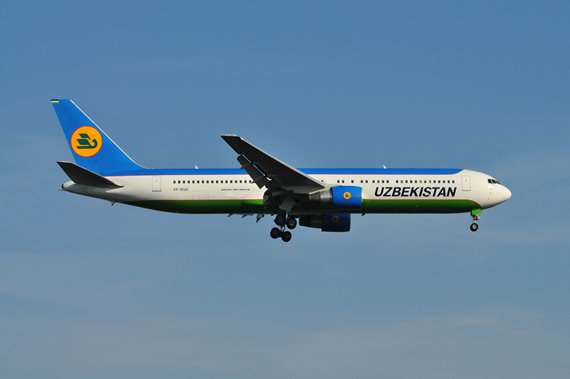 21. IST, by Andy Herzog Ubzekistan Airways Boeing 767-300ER VP-BUE