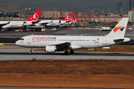 Ein weiterer Gast aus Libyen ist die ex Gulf Air A320-211 A40-E6 die seit Juni 13 als A5-WAT bei Ghadames Air unterwegs ist