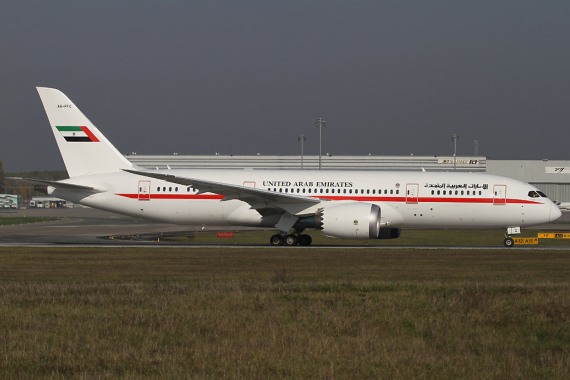 A6-PFC United Arab Emirates Boeing 787 Dreamliner Rene Posch