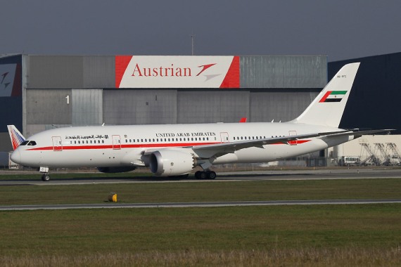 A6-PFC United Arab Emirates Boeing 787 Dreamliner Rene Posch_003