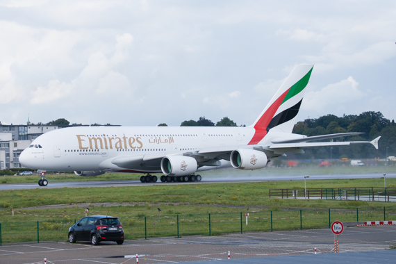 Emirates Airbus A380 verlässt das Werk.