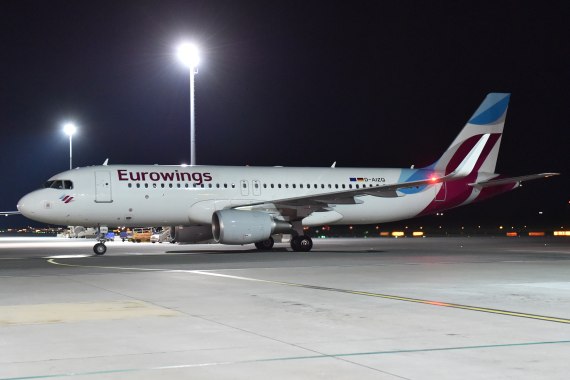 Eurowings Erstlandung Airbus A320 D-AIZQ Foto Huber Austrian Wings Media Crew DSC_0203