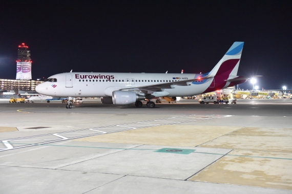 Eurowings Erstlandung Airbus A320 D-AIZQ Foto Huber Austrian Wings Media Crew DSC_0228