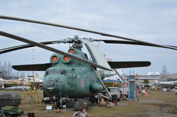 Neben einigen Militärexponaten wurde vor einigen Jahren eine TU-134A der Aeroflot nach Riga überflogen, welche man im Originalzustand im Luftfahrtmuseum Riga besichtigen kann, sofern es geöffnet ist.