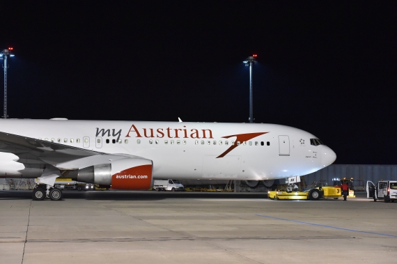 AUA Austrian Airlines MyAustrian Boeing 767-300ER Foto Huber Austrian Wings Media Crew_2