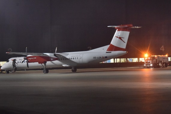 OE-LGK Dash 8 Q400 vor AUA-Hangar - Foto: Huber / Austrian Wings Media Crew