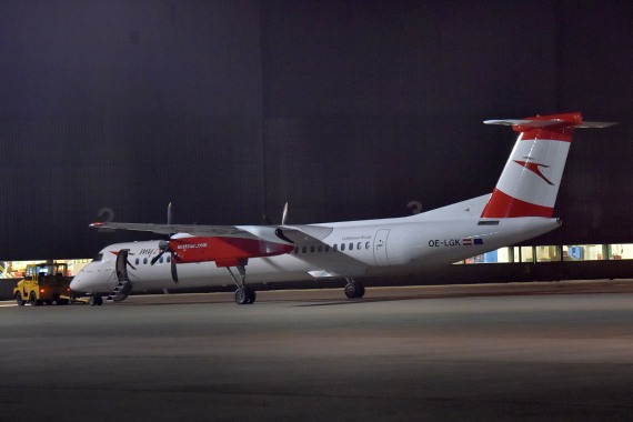 OE-LGK Dash 8 Q400 vor AUA-Hangar - Foto: Huber / Austrian Wings Media Crew