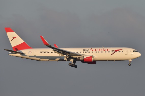 MyAustrian AUA Austrian Airlines Boeing 767-300ER OE-LAT Foto Huber Austrian Wings Media Crew_005 MyAustrian AUA Austrian Airlines Boeing 767-300ER OE-LAT Foto Huber Austrian Wings Media Crew_005