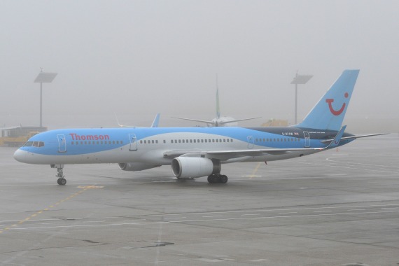 Salzburg Wintercharter 02012016 Huber Austrian Wings Media Crew G-BYAW Thomson Boeing 757-200 Winglets DSC_0165