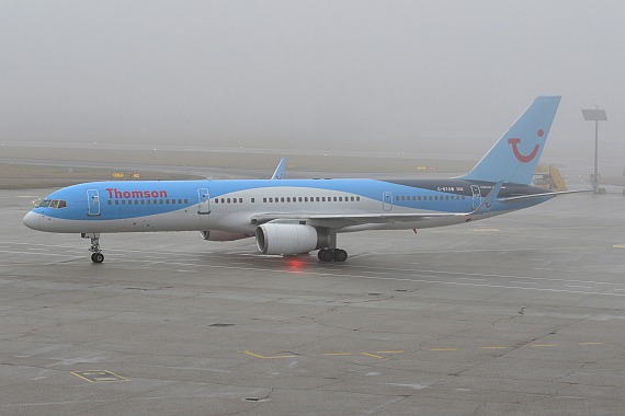 Salzburg Wintercharter 02012016 Huber Austrian Wings Media Crew G-BYAW Thomson Boeing 757-200 Winglets DSC_0170