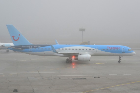 Salzburg Wintercharter 02012016 Huber Austrian Wings Media Crew G-OOBC Thomson Boeing 757-200 Winglets DSC_0343