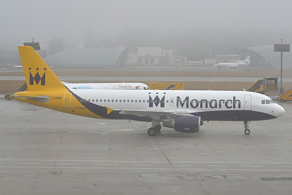 Salzburg Wintercharter 02012016 Huber Austrian Wings Media Crew G-ZBAH Monarch Airlines Airbus A320 DSC_0297