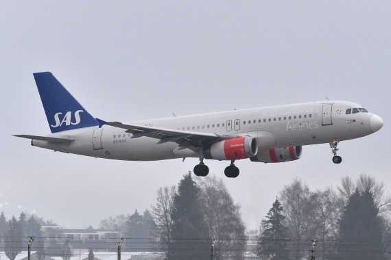 Salzburg Wintercharter 02012016 Huber Austrian Wings Media Crew OY-KAO SAS SCandinavian Airlines Airbus A320 DSC_0037