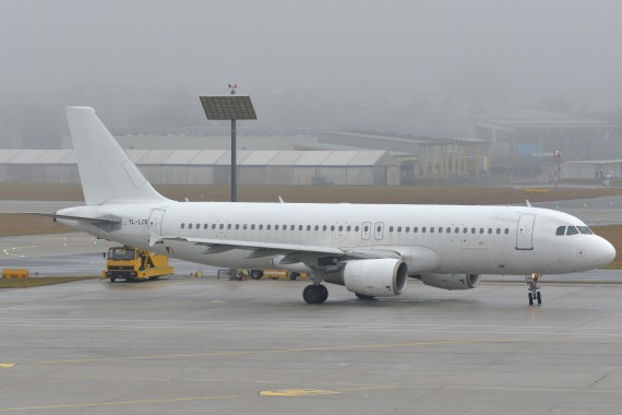 Symbolbild Sujetbild Airbus A320 Foto Huber Austrian Wings Media Crew