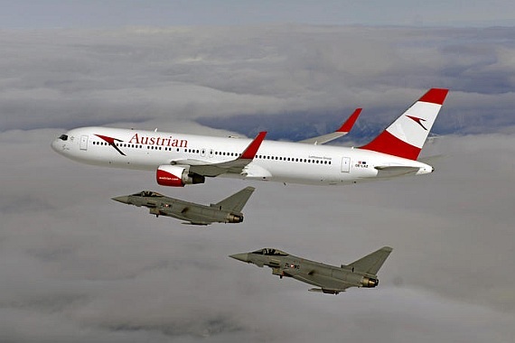 AUA Austrian Airlines Boeing 767-300ER OE-LAZ neue Farben Abfangübung 02032016 mit Eurofighter des Bundesheeres_001