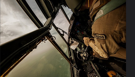 Bundesheer Pilot im Cockpit einer Hercules Foto Bundesheer_001