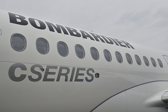 Erstlandung Bombardier CSeries CS100 Flughafen Wien 11032016 C-FFCO Foto Huber Austrian Wings Media Crew_033