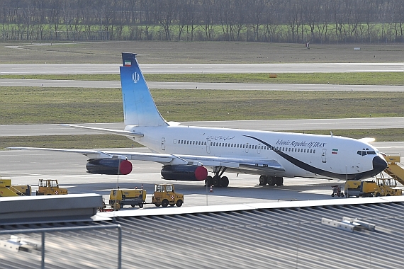 EP-AJD Islamic Republic of Iran Boeing 707-300 - Foto Huber Austrian Wings Media Crew_001