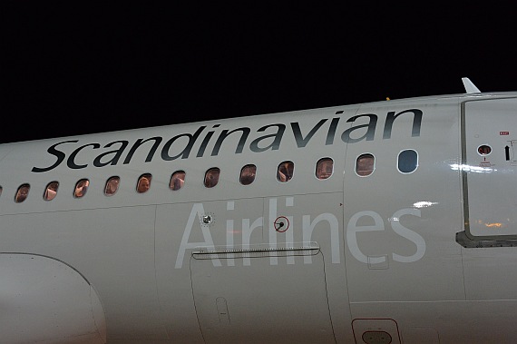 SAS Scandinavian Airlines Erstlandung Wien 24032016 Airbus A320 OY-KAY Foto Huber Austrian Wings Media Crew_002