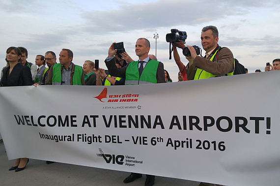 Air India Boeing 787-8 Dreamliner VT-ANE Erstlandung, Welcome-Banner - Foto: N. Türkoglu / V-I-P.tv