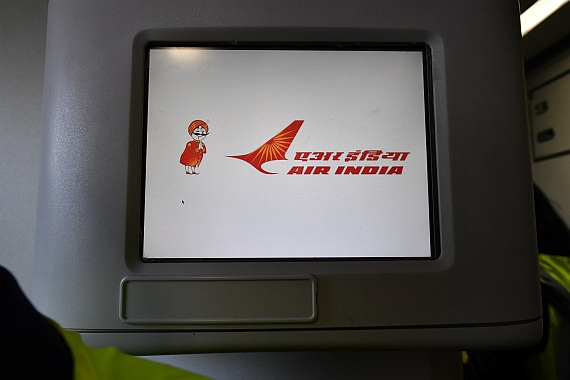 Air India Erstlandung Flughafen Wien 06042016 Boeing 787-8 VT-ANE Foto Huber Austrian Wings Media Crew_016 Bildschirm Air India Erstlandung Flughafen Wien 06042016 Boeing 787-8 VT-ANE Foto Huber Austrian Wings Media Crew_016 Bildschirm