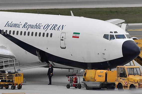 Flugkapitän Captain Islamic Republic of Iran Boeing 707-300 EP-AJD 1002 Abflug 01042016 Foto Huber Austrian Wings Media Crew_005