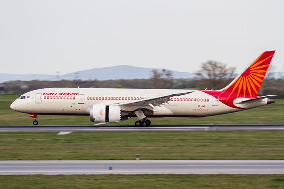 Thomas Ranner Air India Erstlandung Wien 06042016 Boeing 787 VT-ANE_002