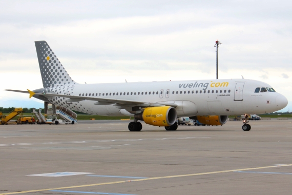 Rückgrat der Vueling-Flotte: Airbus A320 - Foto: K. Schlapsi / Austrian Wings Media Crew Rückgrat der Vueling-Flotte: Airbus A320 - Foto: K. Schlapsi / Austrian Wings Media Crew