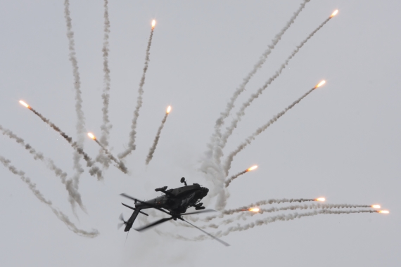 AH-64 Apache Foto Robert Erenstein_001 AH-64 Apache Foto Robert Erenstein_001
