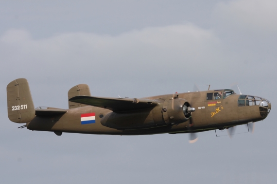 B-25 B25 Mitchell Foto Robert Erenstein B-25 B25 Mitchell Foto Robert Erenstein