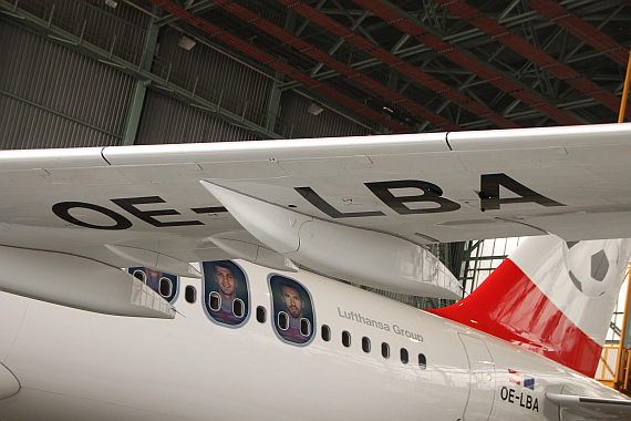 Die OE-LBA fliegt bis Anfang 2017 mit der ÖFB-Beklebung