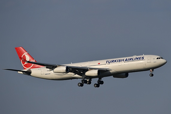 DSC_0243 TC-JII Turkish Airlines A340 Foto Huber Austrian Wings Media Crew