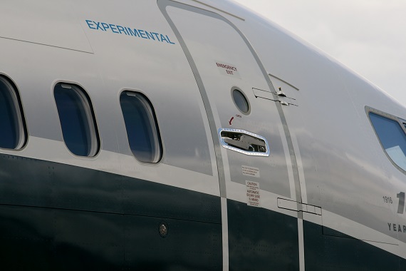 Boeing 737 MAX 8 Testflugzeug Experimental Erprobung Foto Nicolas Eschenbach Farnborough Airshow 2016 Foto Nicolas Eschenbach / Austrian WIngs Media Crew