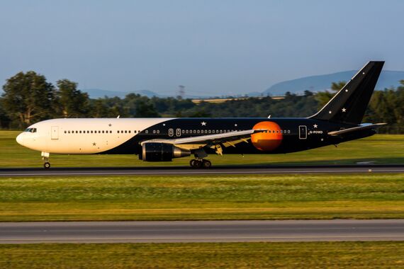 Titan Airways Boeing 767-300ER G-POWD Foto Tobias Bosina_003