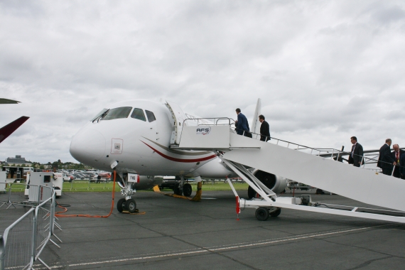 CityJet Suchoi Superjet SSJ 100 Foto Nicolas Eschenbach Farnborough Airshow 2016 Foto Nicolas Eschenbach / Austrian WIngs Media Crew CityJet Suchoi Superjet SSJ 100 Foto Nicolas Eschenbach Farnborough Airshow 2016 Foto Nicolas Eschenbach / Austrian WIngs Media Crew