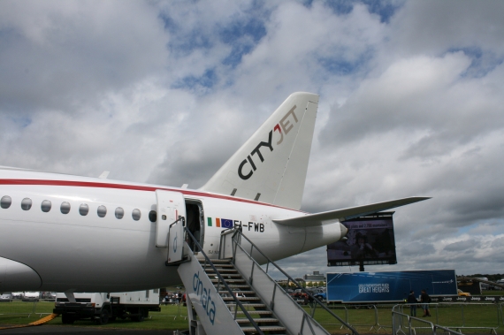 CityJet Suchoi Superjet SSJ 100 Foto Nicolas Eschenbach Farnborough Airshow 2016 Foto Nicolas Eschenbach / Austrian WIngs Media Crew CityJet Suchoi Superjet SSJ 100 Foto Nicolas Eschenbach Farnborough Airshow 2016 Foto Nicolas Eschenbach / Austrian WIngs Media Crew