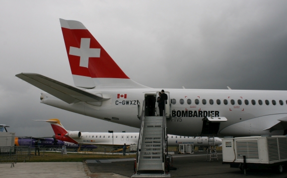 Bombardier CSeries CS100 C-GWXZ FTV5 Farnborough Airshow 2016 Foto Nicolas Eschenbach / Austrian WIngs Media Crew Foto Nicolas Eschenbach Bombardier CSeries CS100 C-GWXZ FTV5 Farnborough Airshow 2016 Foto Nicolas Eschenbach / Austrian WIngs Media Crew Foto Nicolas Eschenbach