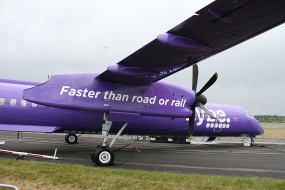 Flybe Bombardier Dash 8 Q400 Farnborough Airshow 2016 Foto Nicolas Eschenbach / Austrian WIngs Media Crew