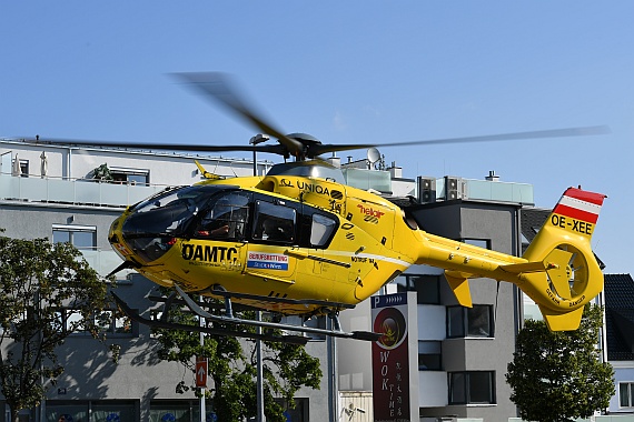 DSC_0289 ÖAMTC Christophorus 9 Notarzthubschrauber EC 135 OE-XEE Einsatz Liesing Perfektastraße 07082016 Foto Huber Austrian Wings Media Crew DSC_0289 ÖAMTC Christophorus 9 Notarzthubschrauber EC 135 OE-XEE Einsatz Liesing Perfektastraße 07082016 Foto Huber Austrian Wings Media Crew
