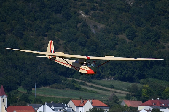 Flugplatzfest Spitzerberg 2016 Huber Austrian Wings Media Crew BTE Buttercup historisches Segelflugzeug Endanflug DSC_0058