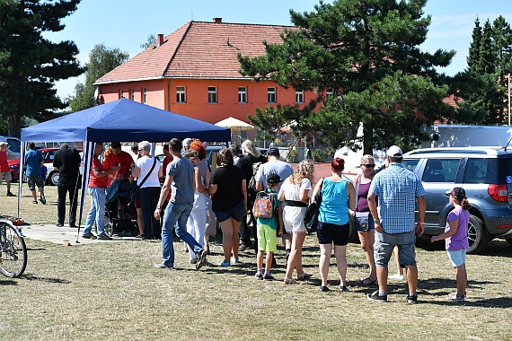 Flugplatzfest Spitzerberg 2016 Huber Austrian Wings Media Crew Besucher Eintritt Kassa DSC_0017