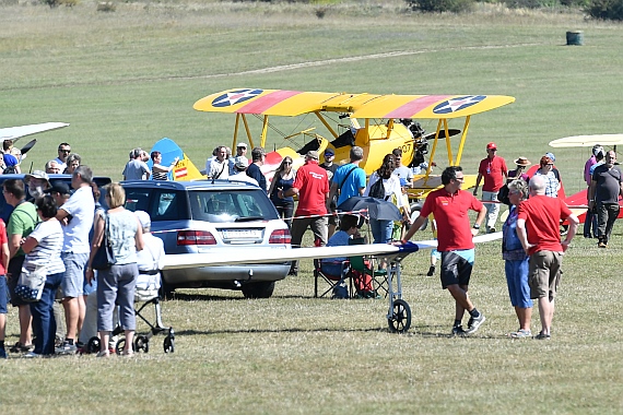 Flugplatzfest Spitzerberg 2016 Huber Austrian Wings Media Crew Boeing Stearman AAM Besucher DSC_0015