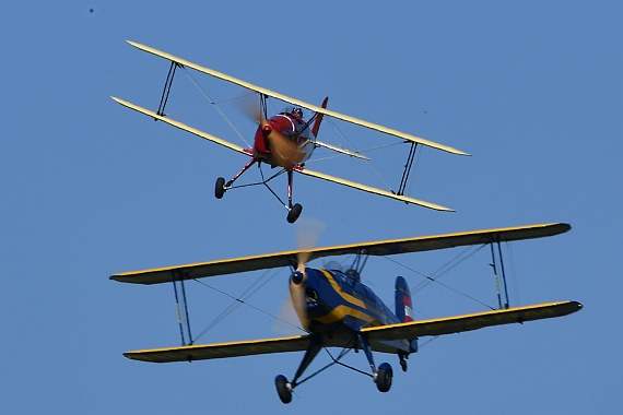 Flugplatzfest Spitzerberg 2016 Huber Austrian Wings Media Crew Formation Bücker Jungmann DSC_0350