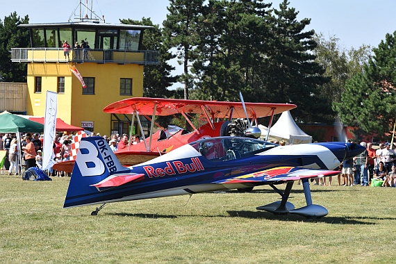 Flugplatzfest Spitzerberg 2016 Huber Austrian Wings Media Crew Kunstflugzeug OK-FBB DSC_0047