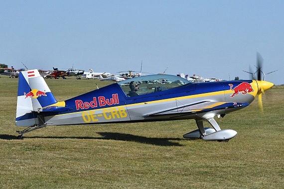 Flugplatzfest Spitzerberg 2016 Huber Austrian Wings Media Crew OE-CRB Extra 300 Flying Bulls Raimund Riedmann DSC_0325 Flugplatzfest Spitzerberg 2016 Huber Austrian Wings Media Crew OE-CRB Extra 300 Flying Bulls Raimund Riedmann DSC_0325
