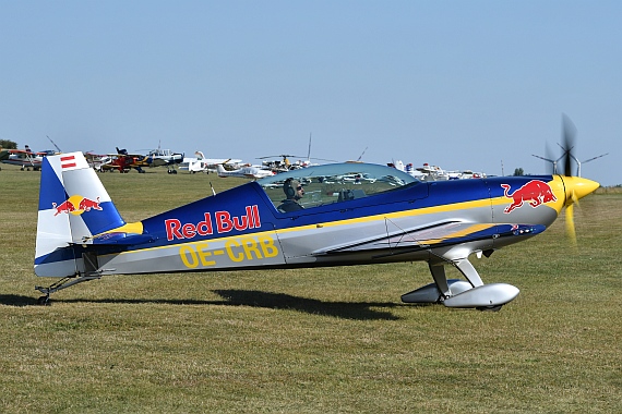 Flugplatzfest Spitzerberg 2016 Huber Austrian Wings Media Crew OE-CRB Extra 300 Flying Bulls Raimund Riedmann DSC_0325