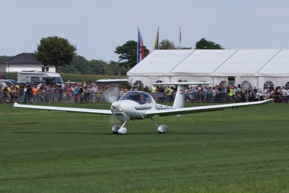 Flugplatzfest Völtendorf 2016 20160807_570_LOAD_HK36 Soper Dimona_Foto Anton Wildberger